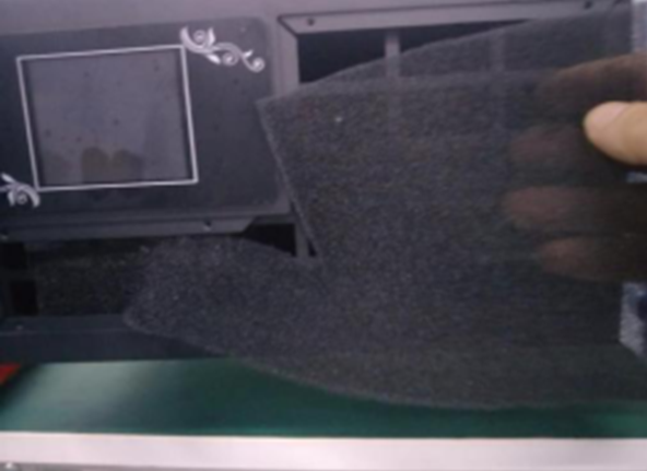 激光冷水機防塵網拆洗