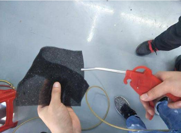 激光冷水機防塵網拆洗